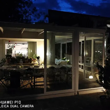 Couette-café Il Giardino Dei Limoni 3*