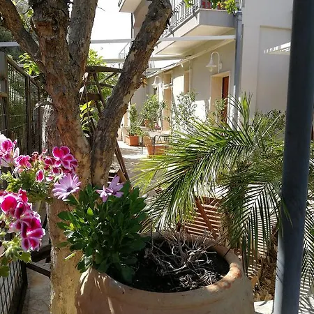 Bed & Breakfast Il Giardino Dei Limoni 4*